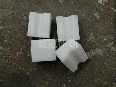 簡(jiǎn)述MC尼龍制作天輪襯塊有哪些優(yōu)點(diǎn)? 簡(jiǎn)述MC尼龍制作天輪襯塊有哪些優(yōu)點(diǎn)?